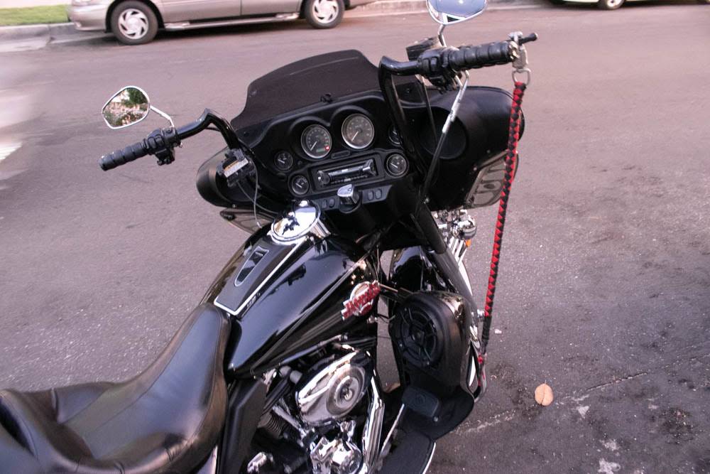5/18 Milwaukee, WI – Injuries Reported in Motorcycle Crash at 12th St & State St