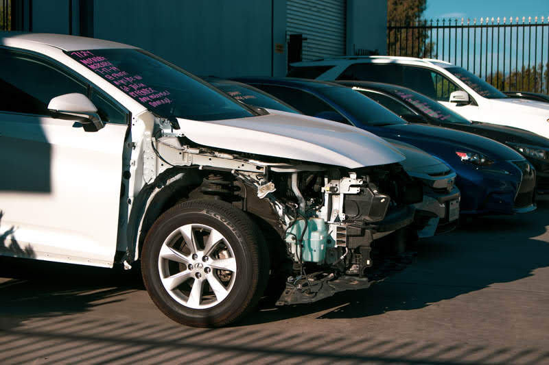 Janesville, WI – Injuries Follow Car Crash at Mayfair Dr & Hawthorne Ave